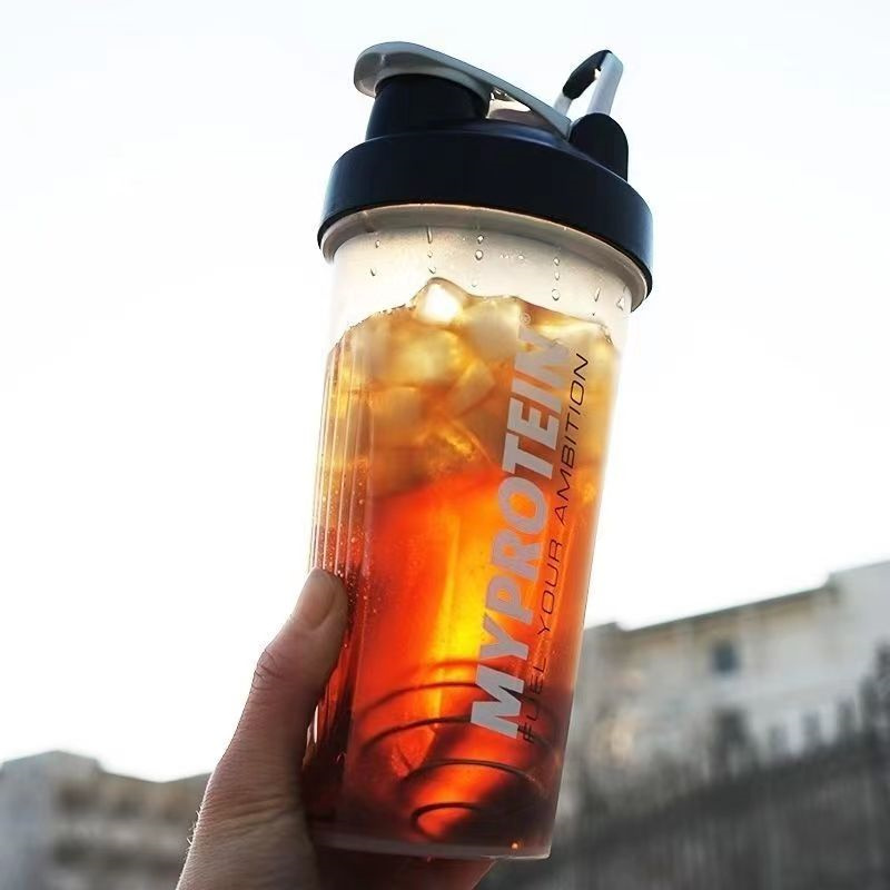 Nutrition And Exercise - Wysokiej jakości shaker do białek Butelki